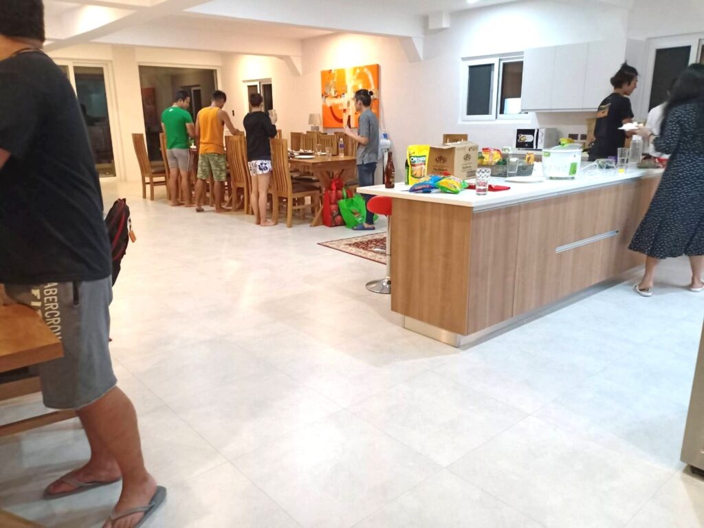 インターン留学学校