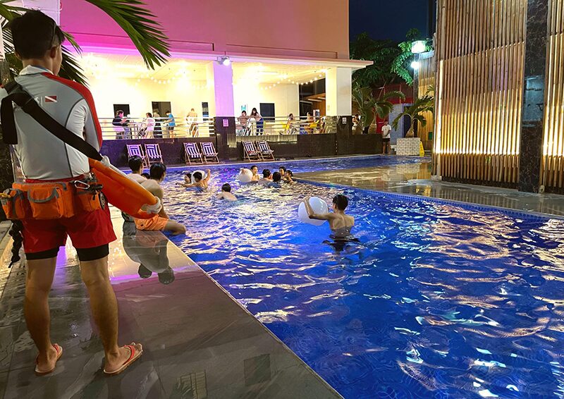 GLC学校のプール